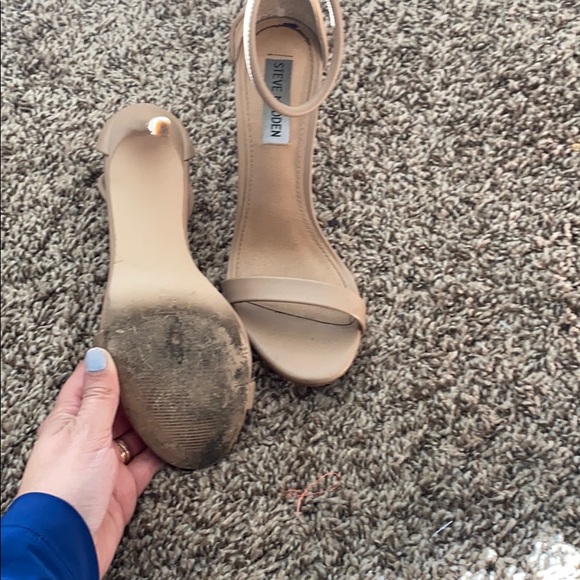 Nude heels - Picture 3 of 3